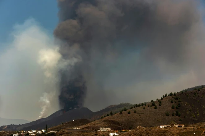 Le volcan Cumbre Vieja en éruption sur l'île de Palma, aux Canaries, en Espagne, le 26 septembre 2021 