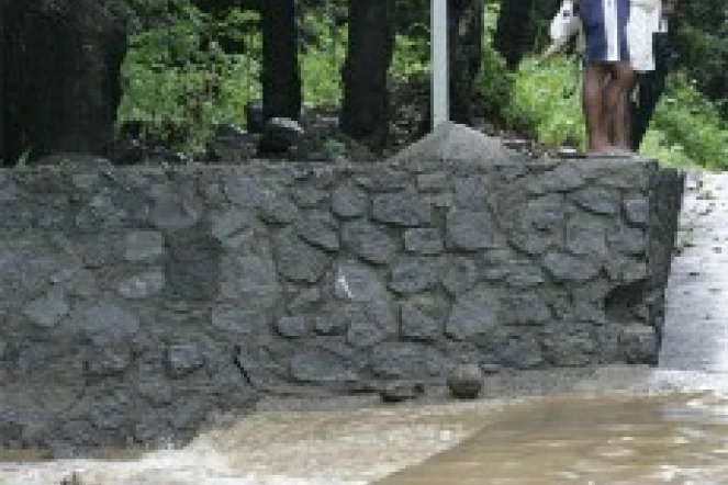 Mercredi 30 janvier 2008 -

De fortes pluies continuent de s'abattre sur La Réunion