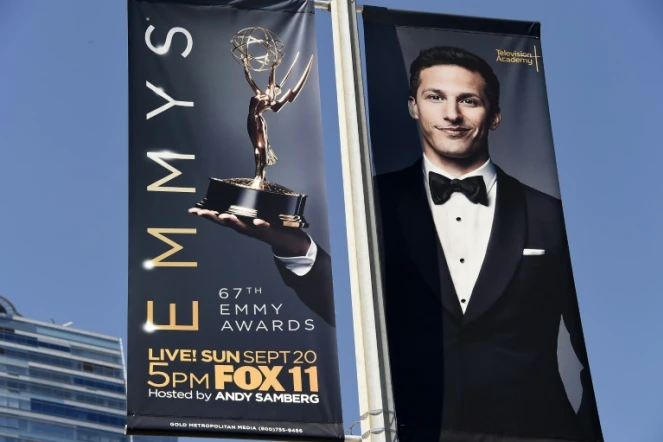 Andy Samberg sur l'affiche des Emmy Awards le 18 septembre 2015 à Los Angeles en Californie