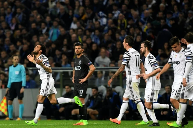 Le Brésilien Dani Alves a offert le 2e but à la Juventus sur le terrain de Porto en Ligue des champions, le 22 février 2017