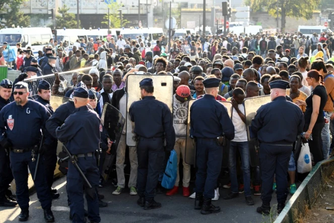 La précédente opération d'évacuation de campements de migrants porte de La Chapelle, le 7 juillet 2017