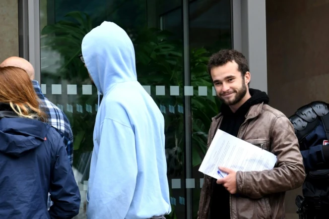 Le procès à Gap de trois militants poursuivis pour avoir aidé des migrants à entrer en France a été renvoyé le 31 mai 2018 au 8 novembre