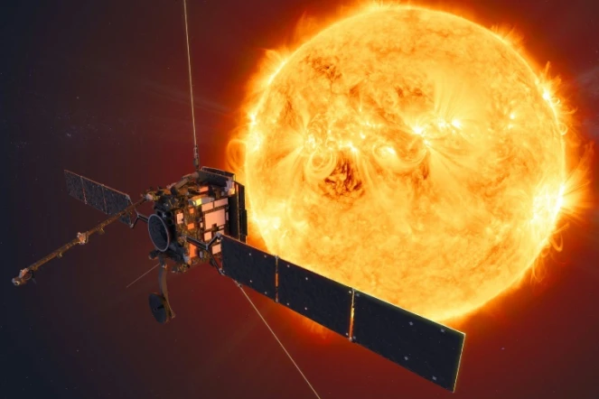 Dessin transmis le 16 juillet 2020 par l'Agence spatiale européenne (ESA) représentant la sonde euro-américaine Solar Orbiter à l'approche du soleil