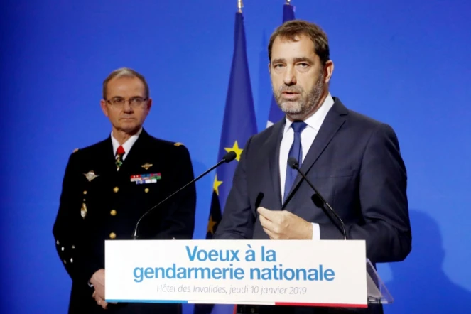 Christophe Castaner en compagnie du directeur général de la gendarmerie Richard Lizurey lors des voeux à la gendarmerie, à Paris le 10 janvier 2019