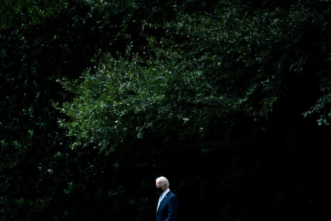 Joe Biden dans les jardins de la Maison Blanche le 7 octobre 2021