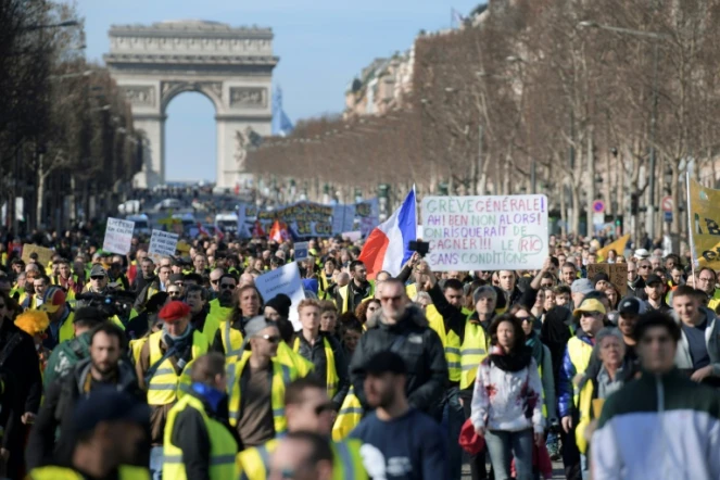 Nouvelle mobilisation de "gilets jaunes", le 17 février 2019 sur les Champs-Elysées à Paris 