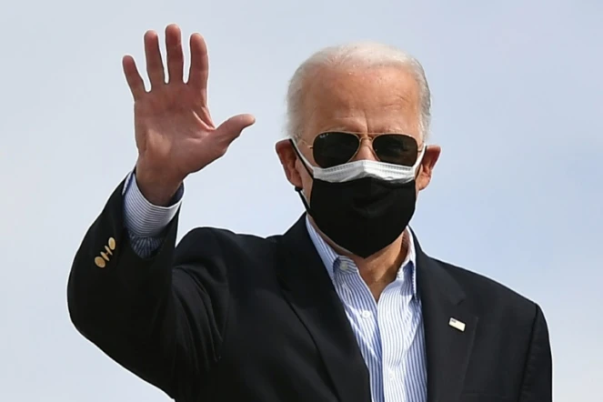Joe Biden sur la base d'Andrews, près de Washington, le 26 février 2021