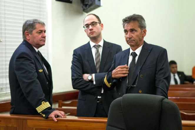 Jean Pascal Fauret (g) et Bruno Odos (d) au tribunal le 9 mars 2015 à Saint-Domingue 