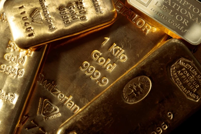 Le cours de l'or a franchi mardi en Asie un nouveau record historique à 1.981,27 dollars l'once