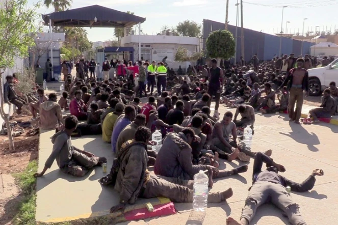 Dans un centre pour immigrés et demandeurs d'asile (CETI) à Melilla dans l'enclave espagnole de Melilla au Maroc le 2 mars 2022 (Image tirée d'une vidéo)
