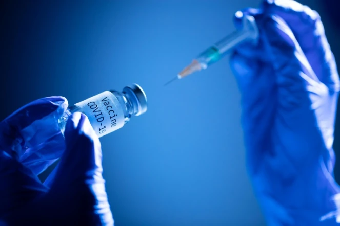 Face au Covid-19, 48 candidats-vaccins sont actuellement en essais cliniques sur l'homme. Mais seuls onze sont entrés dans la phase 3, la dernière avant l'homologation des autorités