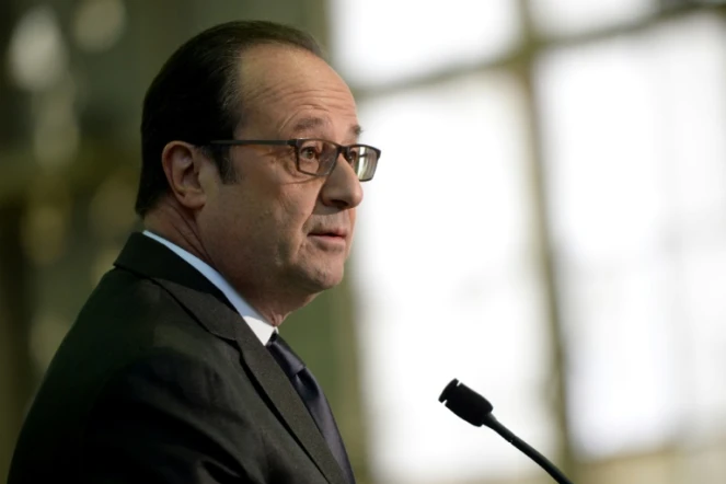 La président français François Hollande à Bourges le 27 avril 2017