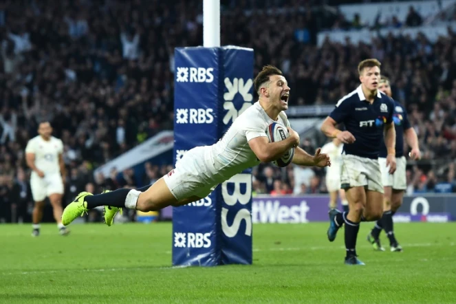 L'Anglais Danny Care marque le 7e essai du XV de la Rose face à l'Ecosse, le 11 mars 2017 à Twickenham