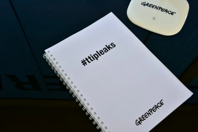 Le document publié le 2 mai 2016 à Berlin par Greenpeace révélant la teneur des négociations économiques secrètes entre l'UE et les Etats-Unis