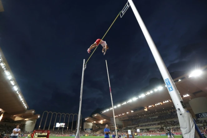 Le perchiste français Renaud Lavillenie lors du meeting de Monaco, le 21 juillet 2017