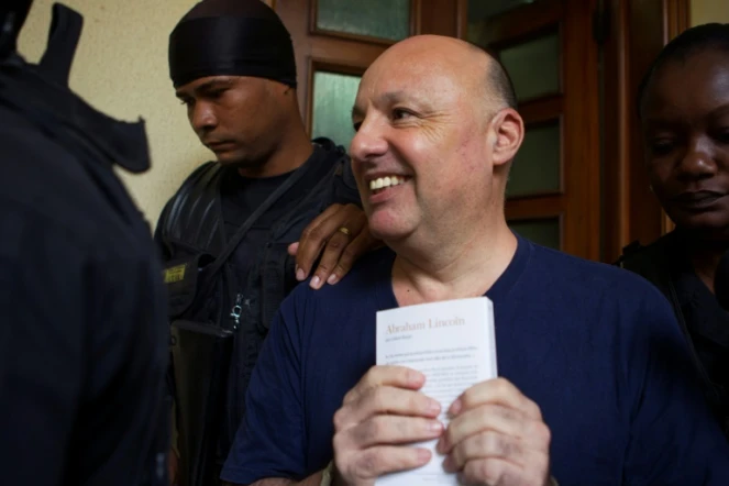 Christophe Naudin lors de sa sortie du tribunal de Saint Domingue le 17 mai 2017