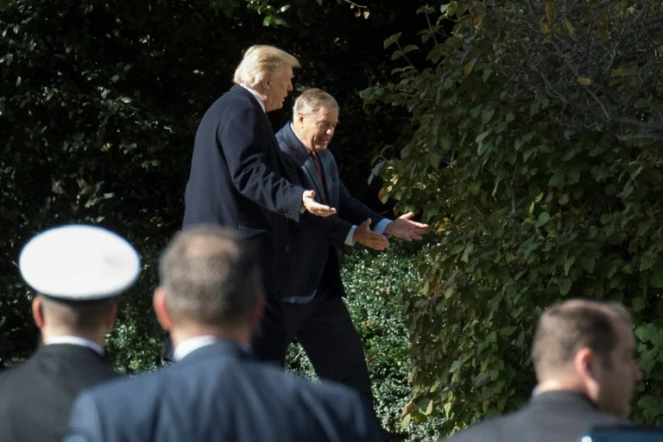 Le président américain Donald Trump avec le sénateur républicain Lindsey Graham en novembre 2018 à la Maison Blanche