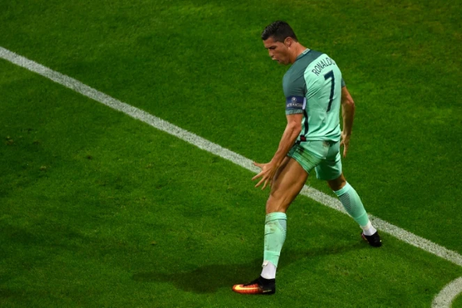 Cristiano Ronaldo, buteur pour le Portugal face au pays de Galles en demi-finale de l'Euro, le 6 juillet 2016 à Lyon