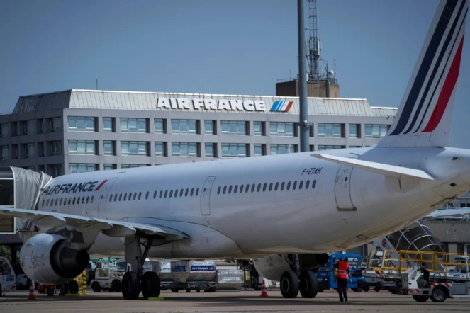 Un avion d'Air France sur le tarmac de l'aéroport de Roissy-Charles-de-Gaulle, le 7 août 2018