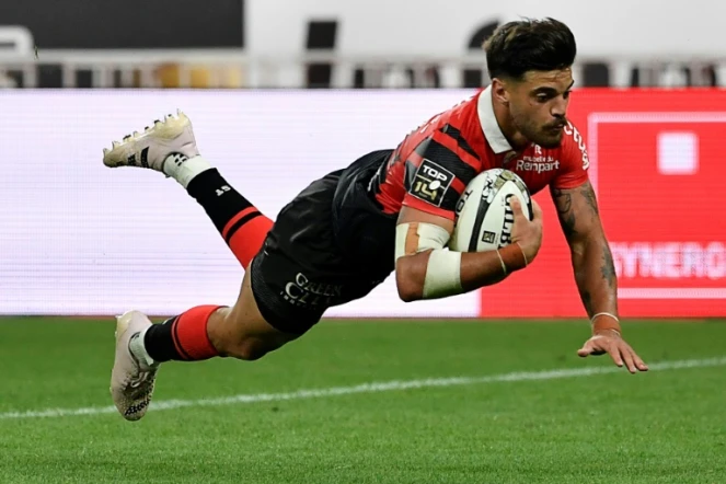 Finale du Top 14: Ntamack envoie Toulouse au 22e ciel