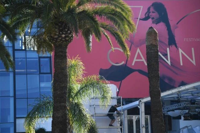 L'affiche de Claudia Cardinale sur le Palais des Festivals à Cannes le 15 mai 2017