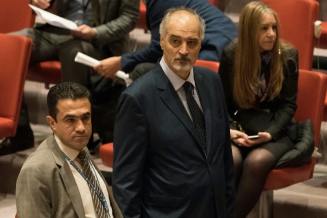 L'ambassadeur de la Syrie à l'Onu, Bashar Jaafari, arrive avant un vote du Conseil de sécurité sur un cessez -le-feu humanitaire en Syrie, le 24 février 2018 à New York