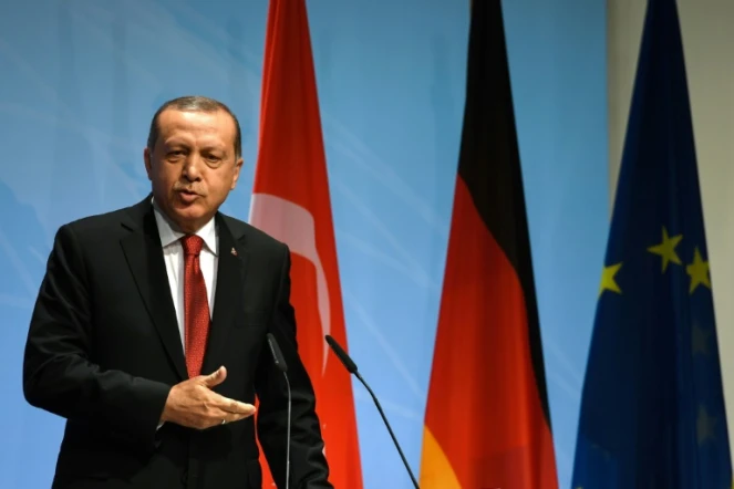 Le président turc Recep Tayyip Erdogan participe à une conférence de presse à Hambourg, après un sommet du G20, le 8 juillet 2017