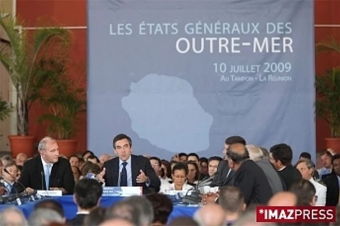 Le Tampon - vendredi 10 juillet 2009 -

François Fillon a assisté à la réunion des présidents des états généraux
