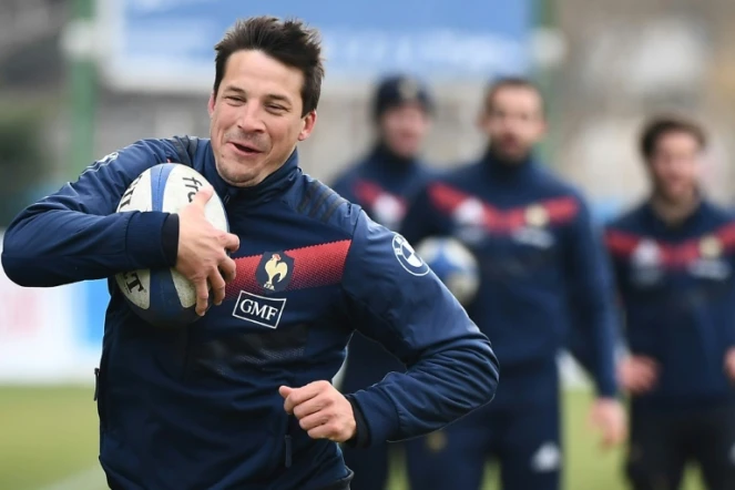 François Trinh-Duc lors d'une séance d'entraînement avec le XV de France, le 27 février 2018 à Aix-en-Provence