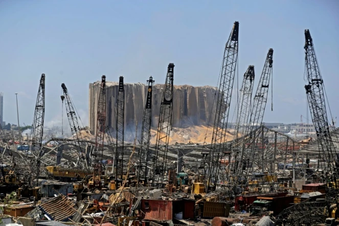 Les dégâts dans le port de Beyrouth dévasté par l'explosion le 5 août 2020