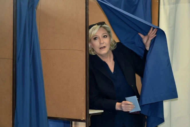 La présidente du Front national, Marine Le Pen, le 18 juin 2017 à Hénin-Beaumont