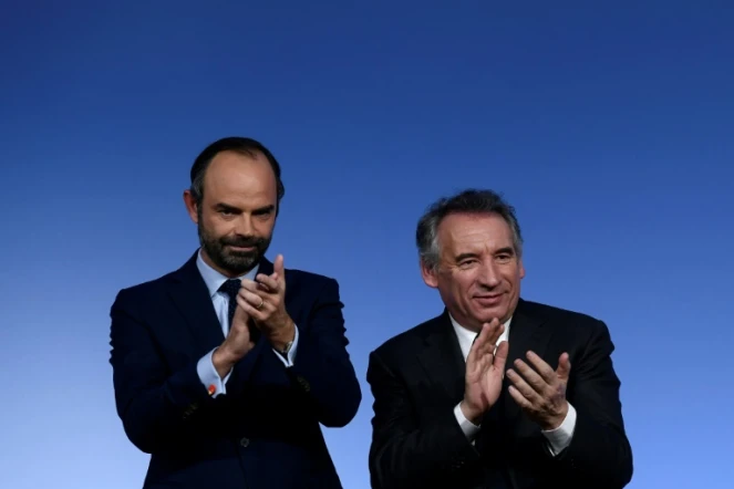 Le président du Modem François Bayrou aux côtés du Premier ministre Edouard Philippe le 16 décembre 2017 à Paris