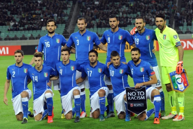 L'équipe d'Italie pose avant le match de qualification pour l'Euro-2016 contre l'Azerbaïdjan, le 10 octobre 2015 à Bakou