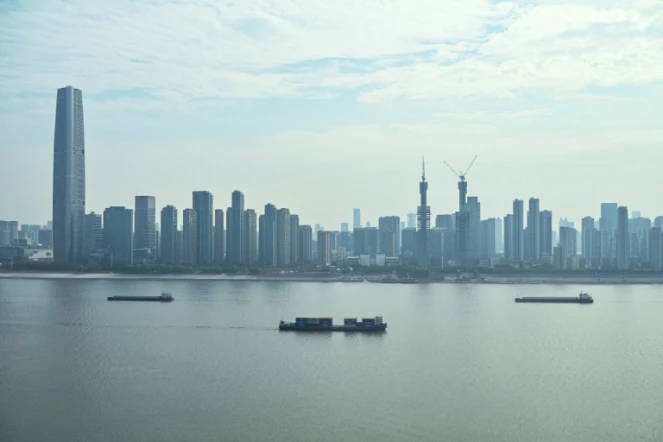 Vue de la ville de Wuhan, dans le centre de la Chine, le 22 décembre 2024  