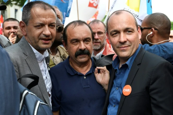 De gauche à droite, Pascal Pavageau (Force ouvrière), Philippe Martinez (CGT) et Laurent Berger (CFDT), à Paris lors de la manifestation du 22 mai 2018
