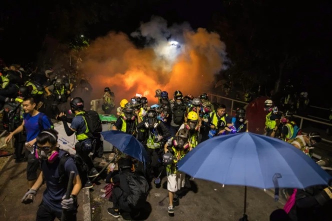 Affrontements entre manifestants et police à l'université chinoise de Hong Kong, le 12 novembre 2019