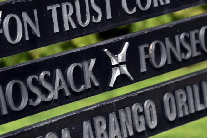 La France réinscrit Panama sur la liste des paradis fiscaux à la suite des révélations sur le rôle du cabinet d'avocats Mossack Fonseca dans l'évasion fiscale