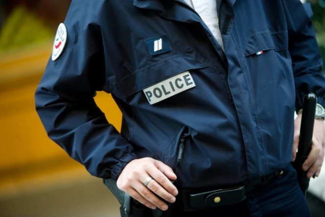 Au total, huit policiers et trois militaires ont été blessés en France dans la nuit du Nouvel An