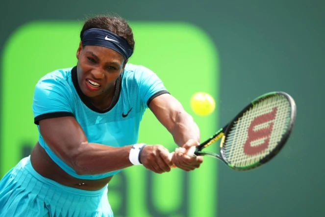 L'Américaine Serena Williams opposée à la Russe Svetlana Kuznetsova lors du Masters 1000 de Miami, le 28 mars 2016