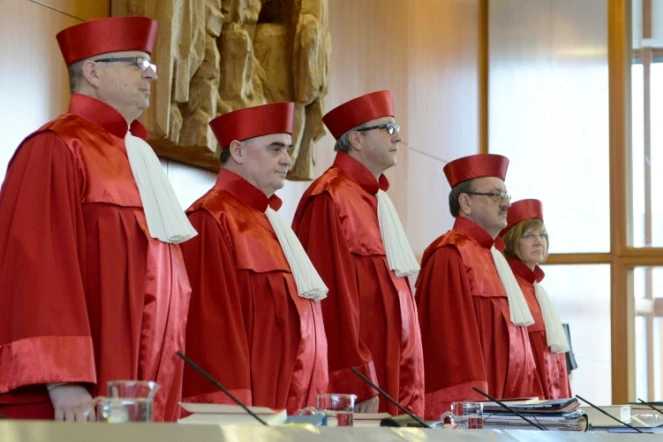 Les juges à la Cour constitutionnelle examinent le 1er mars 2016, à Karlsruhe (sud-ouest de l'Allemagne) une demande d'interdiction du parti néo-nazi NPD