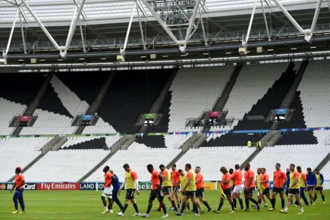 Les joueurs français à l'entraînement, le 22 septembre 2015 au Stade Olympique de Londres