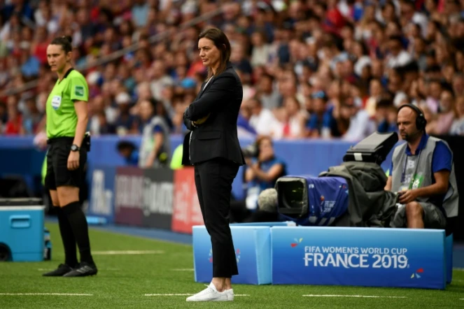La sélectionneuse des Bleues,
Corinne Diacre, lors du quart de finale du Mondial contre les Etats-Unis, le 28 juin 2019 au Parc des Princes