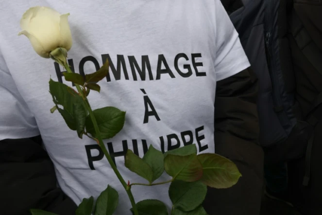 Marche blanche en hommage à Philippe, tué dans la nuit du 15 avril 2024 à Grande-Synthe, le 19 avril 2024 dans le Nord