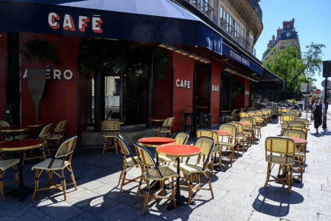 Un café dans le centre de Paris, le 1er juin 2020, à la veille de la réouverture des cafés, bars et restaurants
