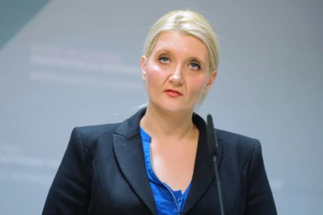 La ministre de l'Intérieur slovène Vesna Gyorkos Znidar, lors d'une conférence de presse à Ljubljana le 22 octobre 2015