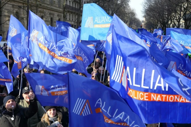 Manifestation de policiers à Paris le 18 janvier 2024 pour réclamer des compensations financières à leur mobilisation pendant les Jeux olympiques et paralympiques de Paris cet été