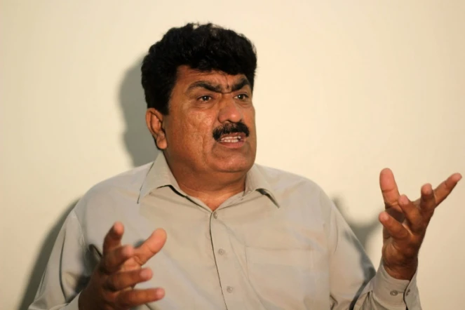Jamil Afridi, frère aîné du médecin pakistanais Shakeel Afridi qui aida la CIA à localiser Oussama Ben Laden lors d'une interview à l'AFP au Pakistan, le 19 avril 2016