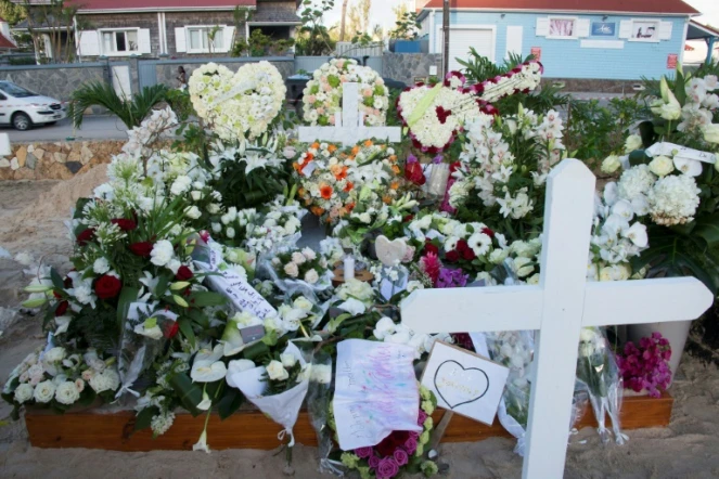 La tombe de Johnny Hallyday à Saint-Barth, le 12 décembre 2017
