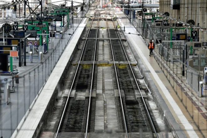 Quais vides de la gare Saint-Jean pendant une grève, à Bordeaux, le 3 avril 2018