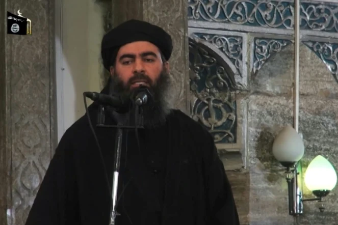 Capture d'écran d'une vidéo de propagande d'al-Furqan Media montrant le chef du groupe État islamique (EI), Abou Bakr al-Baghdadi, le 5 jullet 2014.